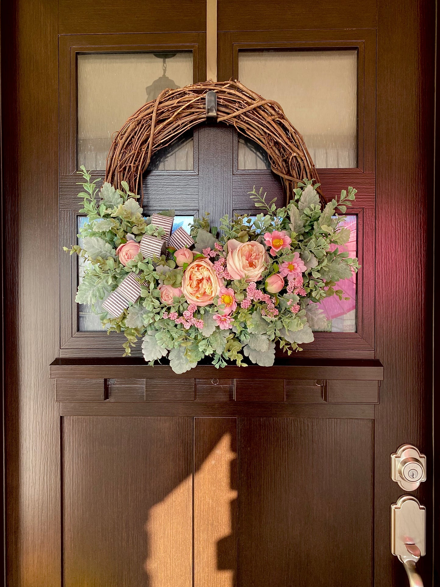 Paola Pink Cabbage Roses & Boxwood Dusty Miller
