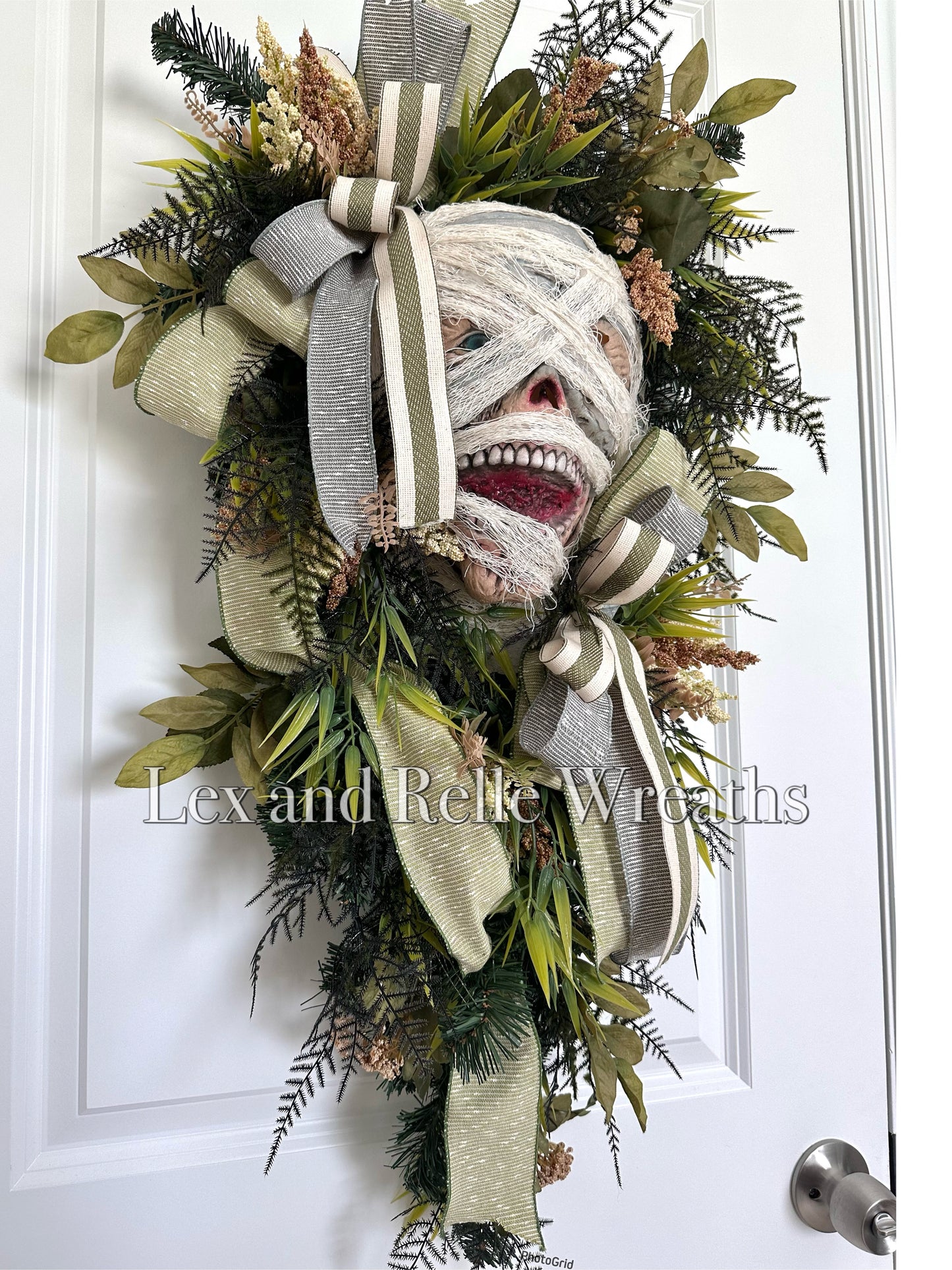 Scary Mummy Halloween Wreath Swag